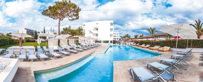 vakantie-naar-Bq Sarah Hotel-mei 2025