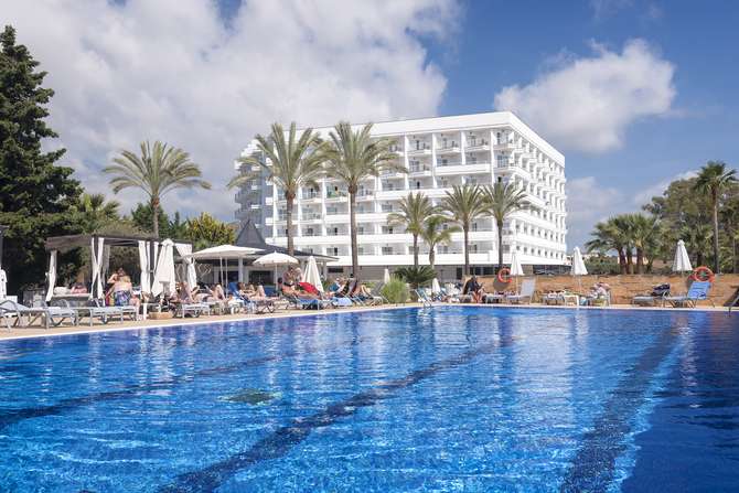 vakantie-naar-Cala Millor Garden-mei 2025