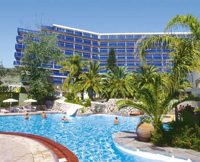 vakantie-naar-Calypso Beach Hotel-april 2024