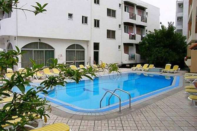 vakantie-naar-Captains Hotel-mei 2025