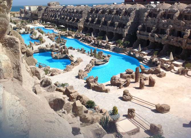 vakantie-naar-Caves Beach Resort-april 2024