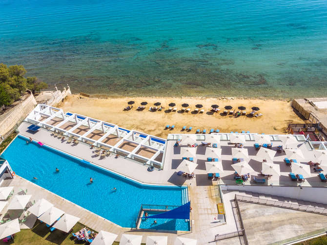 vakantie-naar-Cavo Orient Beach Hotel-mei 2024