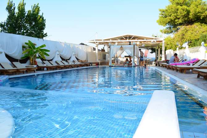 vakantie-naar-Cavos Beach House-mei 2025