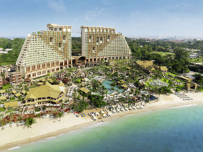 vakantie-naar-Centara Grand Mirage Beach Resort Pattaya-juni 2025