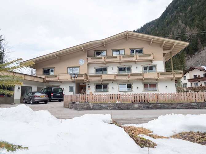 vakantie-naar-Chalet Amadeus-mei 2025