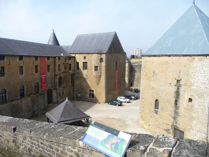 vakantie-naar-Chateau Du Fort De Sedan-mei 2024
