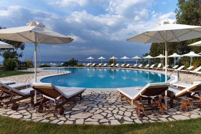 vakantie-naar-Chrismos Luxury Suites Studios-mei 2025