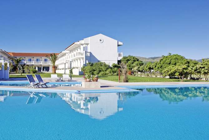 vakantie-naar-Chryssana Beach Hotel-mei 2025
