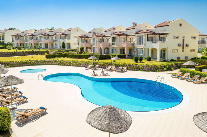 vakantie-naar-Clc Apollonium Spa Beach Resort-mei 2025