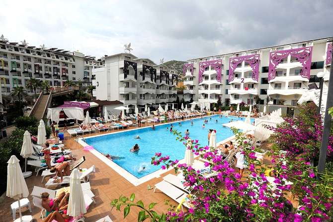 vakantie-naar-Club Hotel Anjeliq-mei 2025