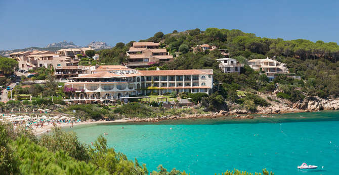 vakantie-naar-Club Hotel Baja Sardinia-mei 2024