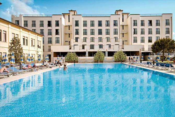 vakantie-naar-Club Hotel Dante-mei 2025