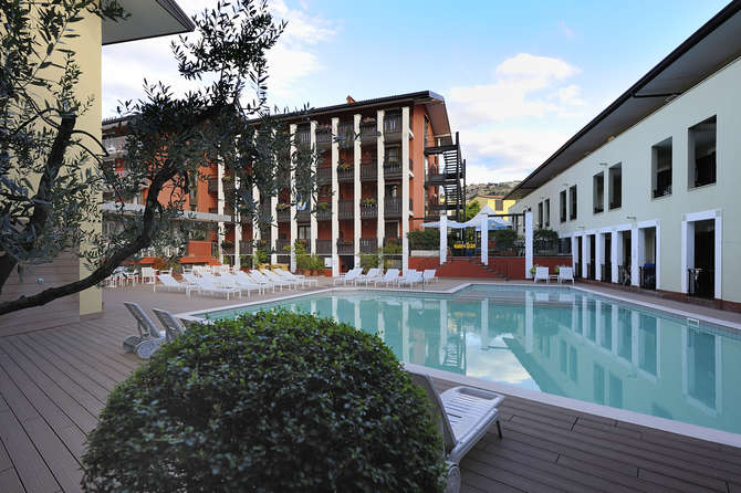 vakantie-naar-Club Hotel La Vela Torbole-mei 2025