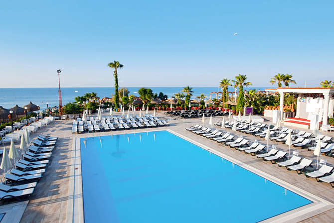 vakantie-naar-Club Hotel Sera-juni 2025