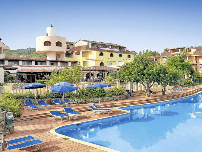 vakantie-naar-Colonna Beach Hotel Residence-mei 2025