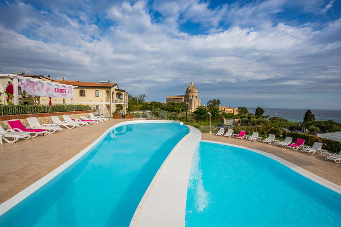 vakantie-naar-Cooee Michelizia Tropea Resort-december 2023