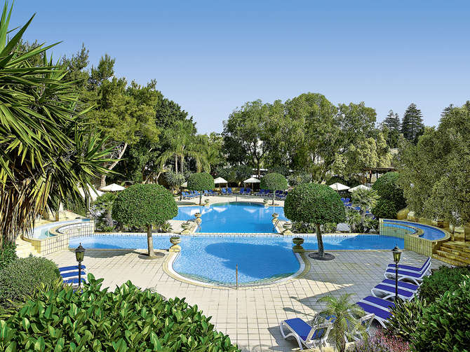 vakantie-naar-Corinthia Palace Hotel Spa-april 2024