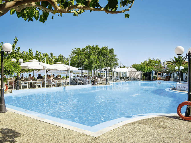 vakantie-naar-Corissia Beach-mei 2025