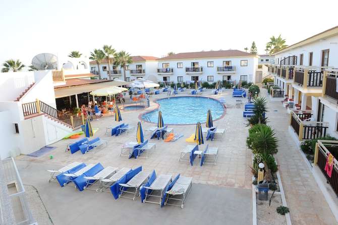 vakantie-naar-Cosmelenia Hotel Appartementen-mei 2025