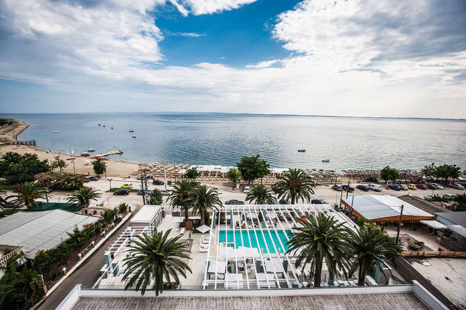 vakantie-naar-Cronwell Resort Sermilia-mei 2025