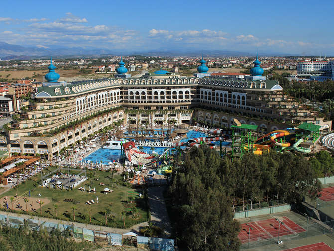 vakantie-naar-Crystal Sunset Luxury Resort Spa-mei 2025