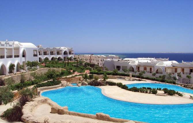 vakantie-naar-Cyrene Grand Hotel-maart 2024