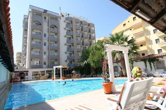 vakantie-naar-Dabaklar Hotel-mei 2025