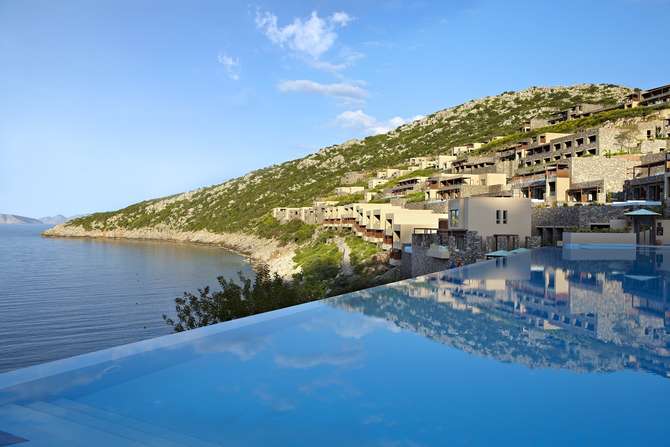 vakantie-naar-Daios Cove Luxury Resort Villas-april 2024