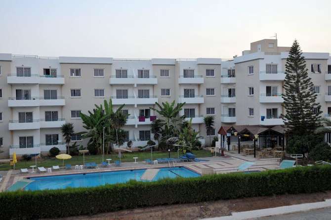 vakantie-naar-Debbiexenia Hotel Appartementen-mei 2025