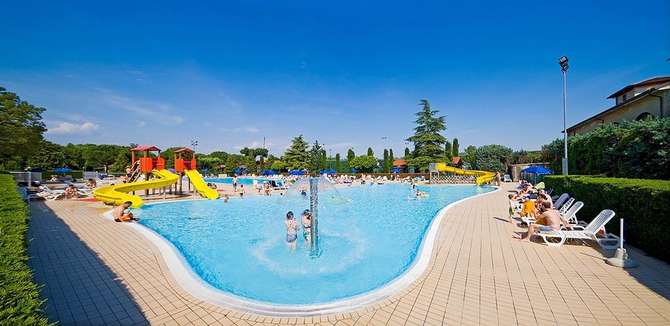 vakantie-naar-Del Garda Village Camping-mei 2025