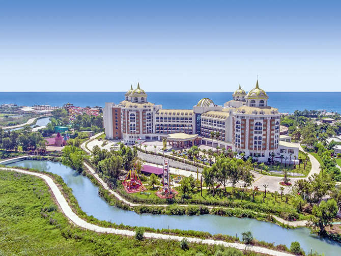 vakantie-naar-Delphin Be Grand Resort-mei 2025