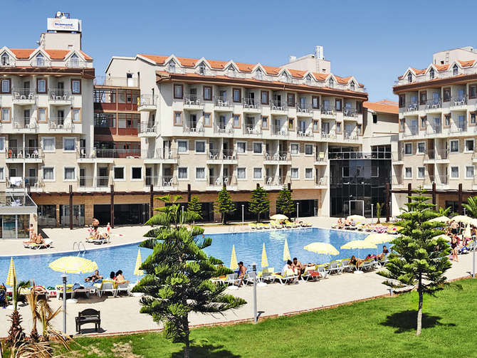 vakantie-naar-Diamond Beach Hotel-mei 2025