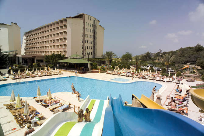 vakantie-naar-Doganay Beach Club-mei 2025