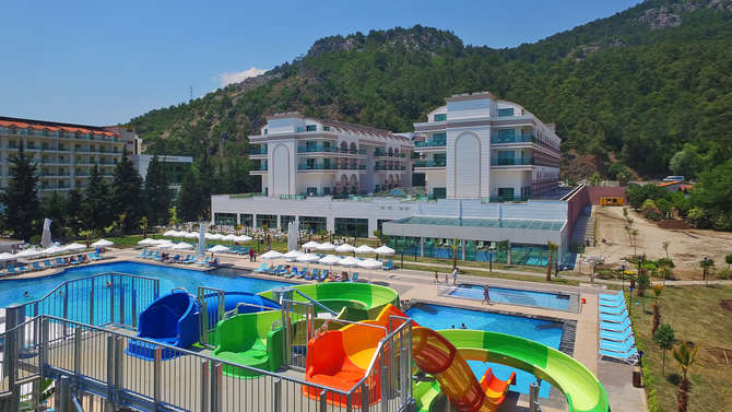 vakantie-naar-Dosinia Luxury Resort-mei 2024