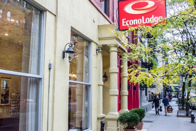 vakantie-naar-Econo Lodge Times Square-april 2024