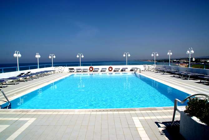 vakantie-naar-Eden Beach Club-mei 2025