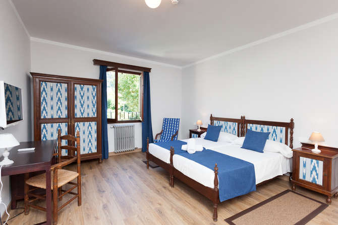 vakantie-naar-El Guia Hotel-mei 2025