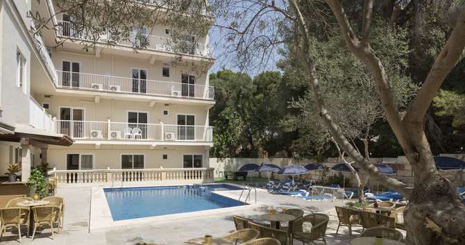 vakantie-naar-Elegance Playa Arenal-mei 2025