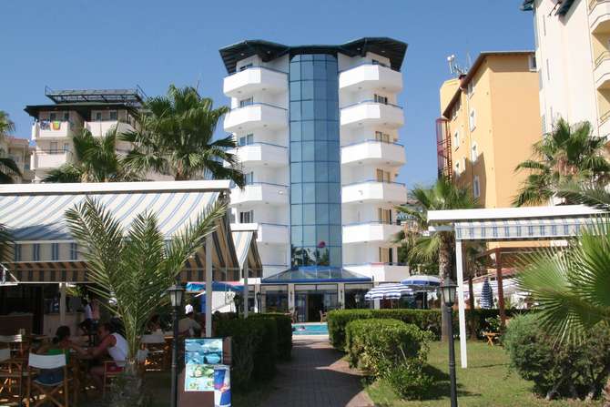 vakantie-naar-Elysee Beach Hotel-mei 2025