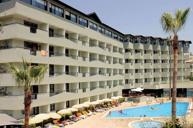 vakantie-naar-Elysee Hotel-mei 2025