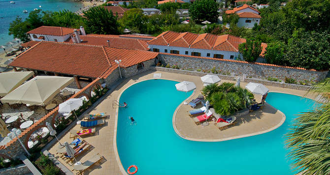 vakantie-naar-Esperides Beach Resort-mei 2025