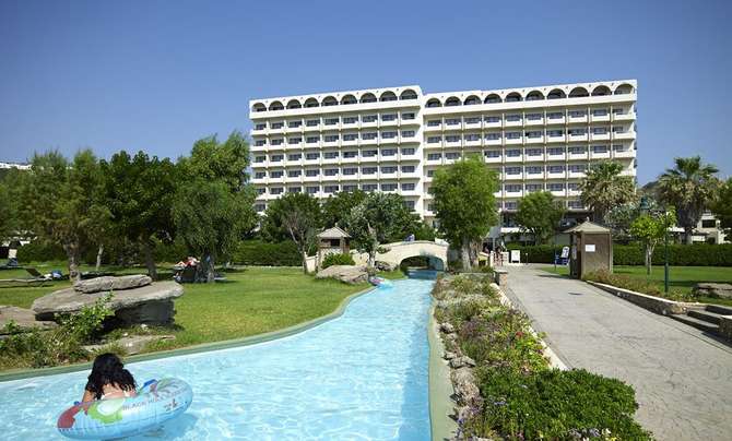 vakantie-naar-Esperos Palace Hotel-mei 2025