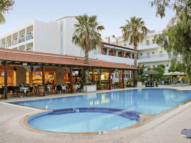 vakantie-naar-Faliraki Bay-mei 2025