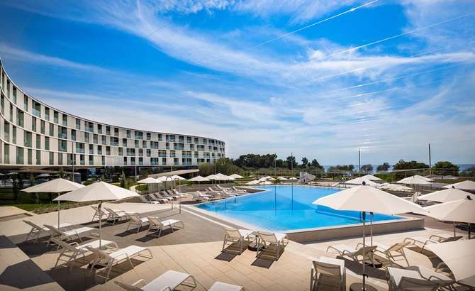 vakantie-naar-Family Hotel Amarin-mei 2025