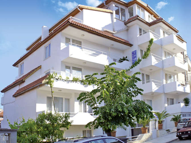 vakantie-naar-Family Hotel Sofi-mei 2025
