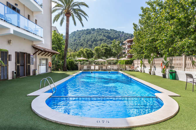 vakantie-naar-Fergus Style Soller Beach-mei 2025