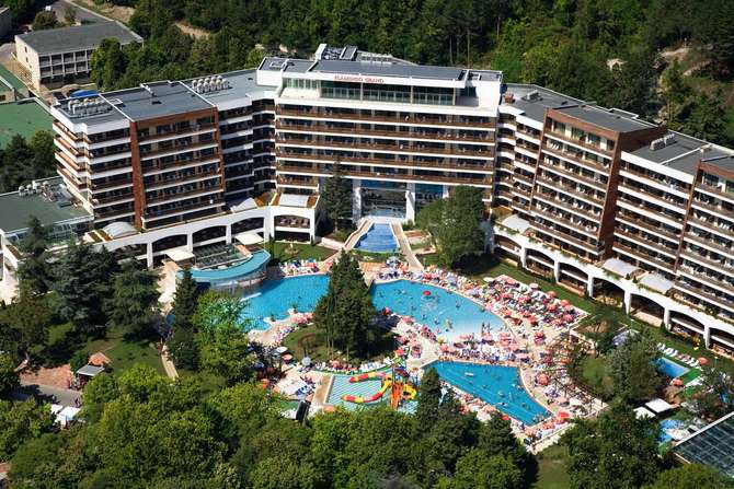 vakantie-naar-Flamingo Grand-mei 2025
