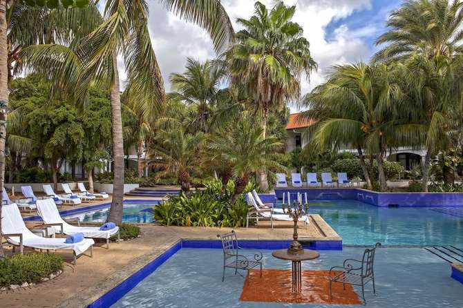 vakantie-naar-Floris Suite Hotel Spa-april 2024