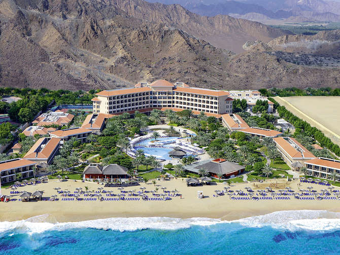 vakantie-naar-Fujairah Rotana Resort Spa-april 2024