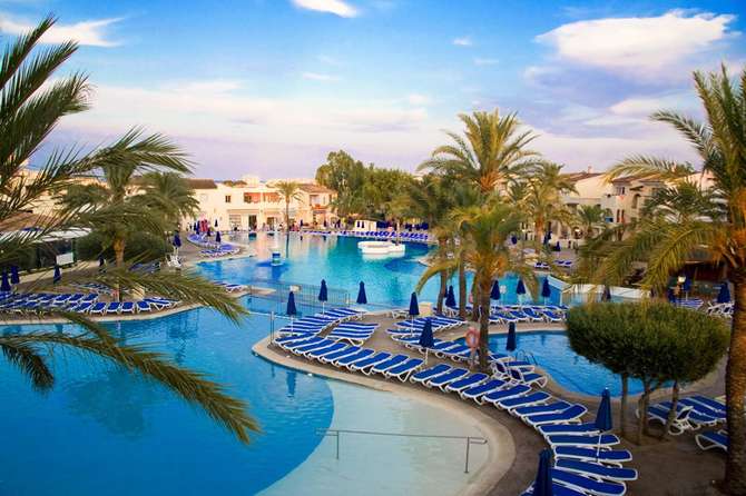 vakantie-naar-Globales Bouganvilla Aparthotel-mei 2025